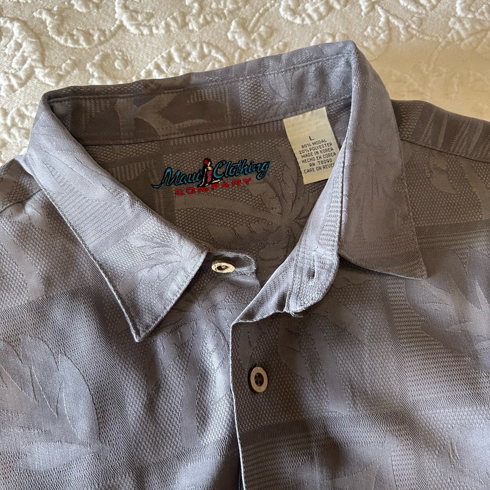 Maui Clothing Company Men's Casual Gray Shirt